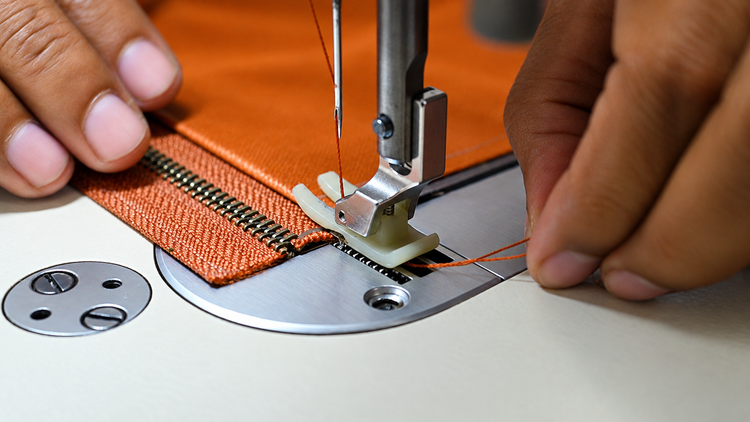 Ledertaschen aus Lahore: Unsere Produktion | Marche Ave Berlin